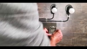 Как подключить выключатель? Электрика для начинающих.