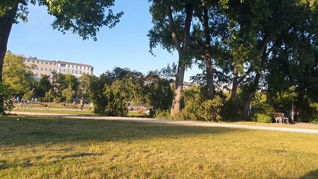 Самоизолация в одном из крупнейших парков Берлина - Гёрлитцер Парке #стопкоронавирус смотреть онлайн