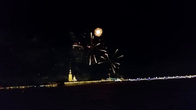 Главный новогодний салют 2016 в Санкт-Петербурге смотреть онлайн