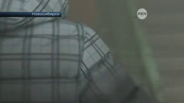 В Новосибирске жители дома задыхаются от сырости и зловоний смотреть онлайн