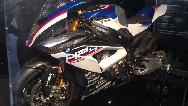 Launch of the exotic BMW HP4 Race and the exciting G310 GS! смотреть онлайн