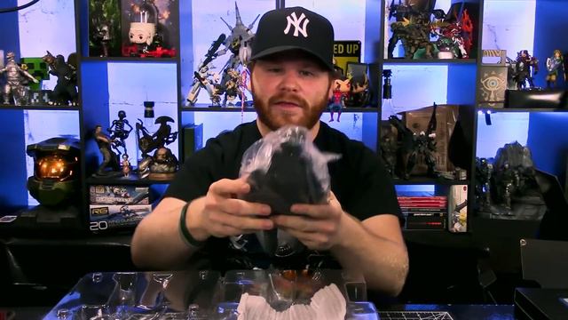Resident Evil: Village Collectors Edition Unboxing смотреть онлайн