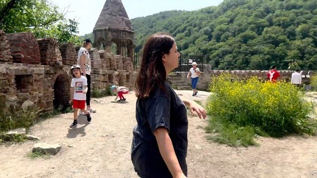 Грузия 2022 горы Казбеги, арка Дружба народов