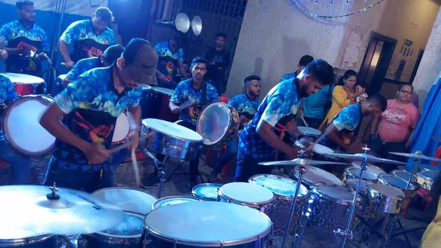 NONSTOP RAJACHYA HALDILA AAGRI KOLI😍 MARATHI LAGNAGEETE | JOGESHWARI BEATS | MUMBAI BANJO PARTY 202 смотреть онлайн