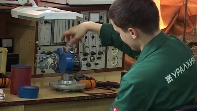 Я в рабочие пошел. Выпуск 5. Электромеханик смотреть онлайн