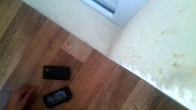 Разбиваю Телефон Nokia 500 +Выкинул с окна смотреть онлайн
