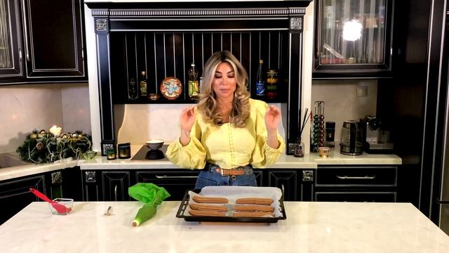 Эклеры В Домашних Условиях | Эклеры С Маком Виталия Истомина | Наши Домашние Рецепты смотреть онлайн