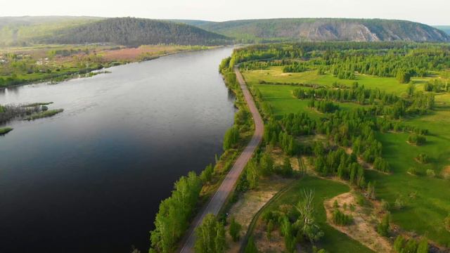56°12'25.4"N 107°29'00.8"E 56.207050, 107.483555 смотреть онлайн