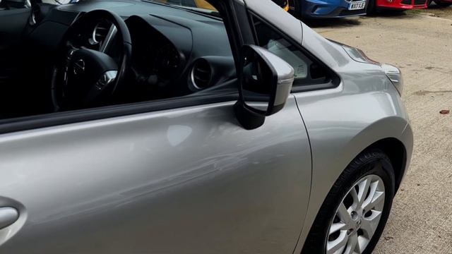 Nissan Note 1.5 dCi Acenta Premium смотреть онлайн