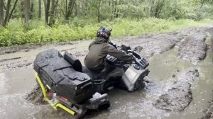 УВЯЗЛИ В ГРЯЗИ ВО ВРЕМЯ ДОЖДЯ | ГРЯЗЕВАЯ ПОКАТУШКА НА КВАДРОЦИКЛЕ STELS GUEPARD 650