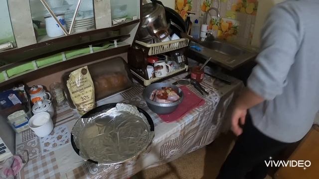 ПРИГОТОВИЛА УЖИН В ДУХОВКЕ / ЖИЗНЬ В ДЕРЕВНЕ смотреть онлайн