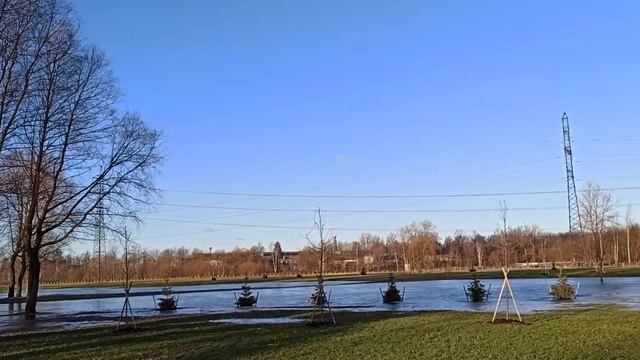 Ладожский парк в Санкт-Петербурге. Парки Санкт-Петербурга. смотреть онлайн