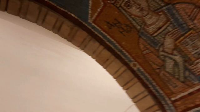 КРАСИВАЯ Станция МЕТРО ЗОЛОТЫЕ ВОРОТА в КИЕВЕ / KIEV (Kyiv) Beautiful METRO Station ZOLOTI VOROTA смотреть онлайн