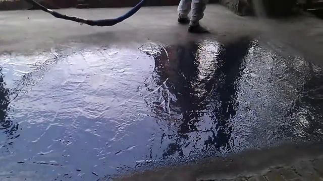 Видео 2 насение эластомера на бетонную поверхность пола в качестве, хим защитного слоя смотреть онлайн