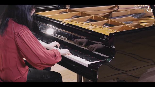 Claire Huangci | Bach-Busoni - Toccata and Fugue in D minor BWV 565 (live recording) смотреть онлайн