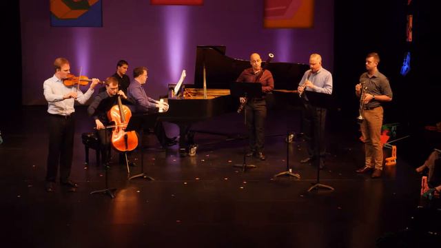 Bohuslav Martinů: Suite from La revue de cuisine смотреть онлайн