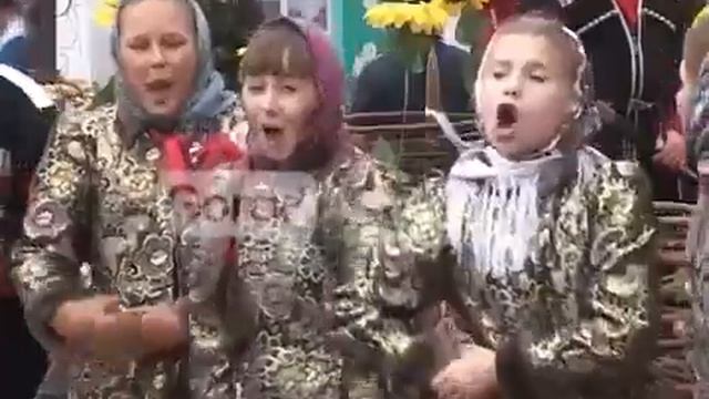 Армавирцев угощали хлебом солью в казачьих куренях смотреть онлайн