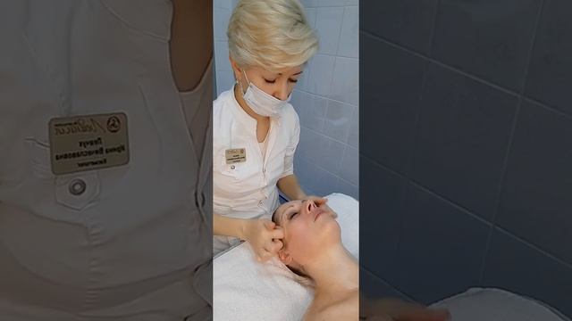 Массаж лица у косметолога