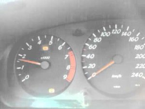 Nissan Primera P11-144 плавают обороты