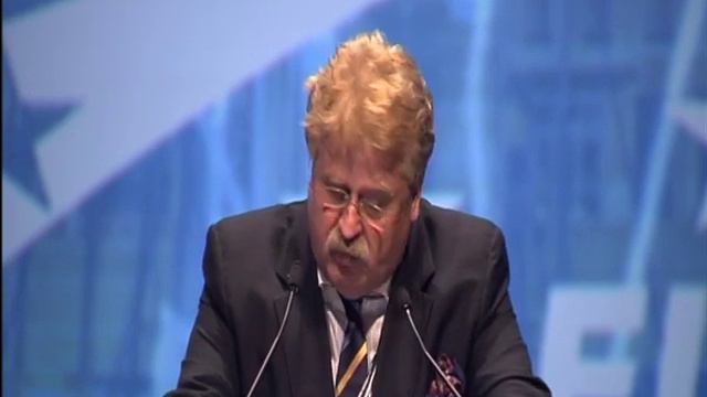 EUCDW President Elmar Brok at the EPP Congress in Marseille, France смотреть онлайн