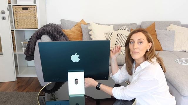 2021 Apple iMac M1 24 inch Unboxing - GREEN iMac + Set Up + First Impression + before & after desk! смотреть онлайн