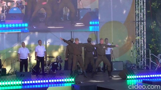 Ансамбль песни и пляски Пограничников Калининградской обл "Песня о тревожной молодости".mp4 смотреть онлайн