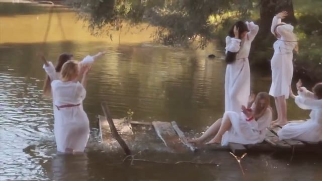 Людмила Зыкина - Течет река Волга (GWOO COVER) смотреть онлайн