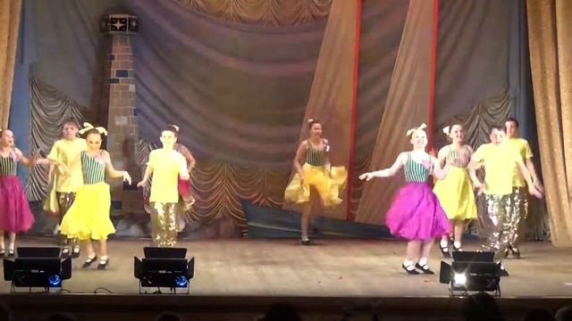 Азовские Чайки - Рок-н-ролл (средняя группа) ГДК "Чайка" 31.05.15 смотреть онлайн