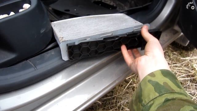 Замена салонного фильтра Шкода Октавия A5 / Салонный фильтр Passat B6 / Cabin filter Octavia A5 смотреть онлайн