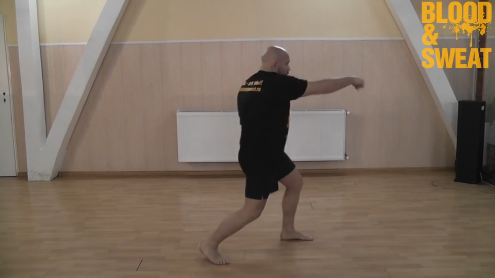 Бокс. Отработка движения в челноке смотреть онлайн