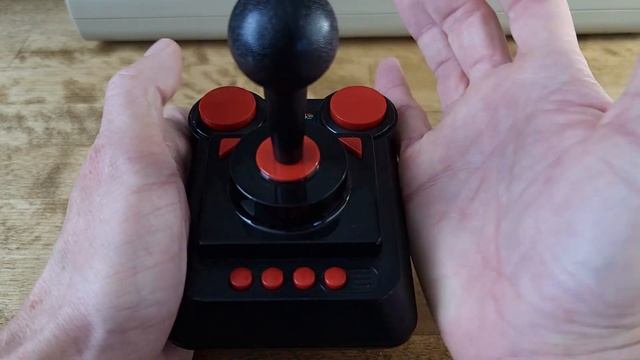 The C64 'Maxi' Review - Full-Sized Commodore 64 Replica смотреть онлайн