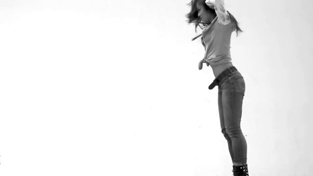 Hanna Vien - RUN THIS TOWN AGENCY смотреть онлайн