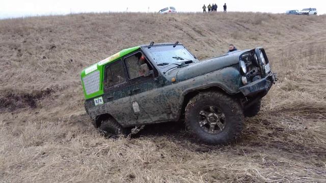 ТРИАЛ [Запорожец-Монстр vs НИВА vs УАЗ vs TOYOTA LC 100] Extreme MUD OFF Road смотреть онлайн