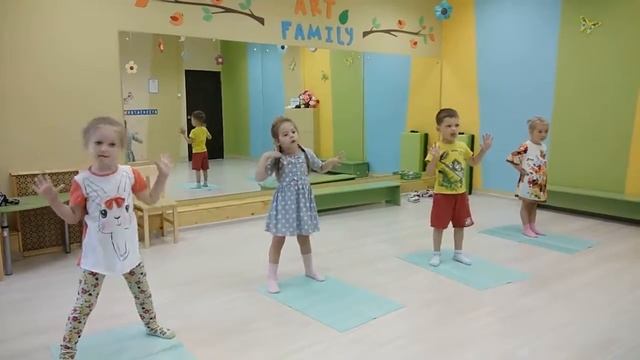 Утренний игровой стрейчинг смотреть онлайн