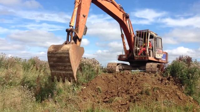 FIAT HITACHI 200LC 20 TON MACHINE смотреть онлайн