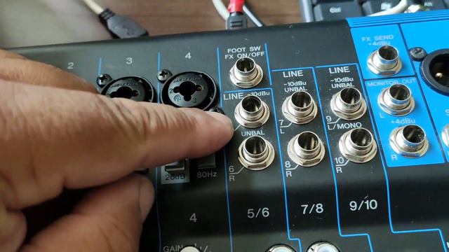 Mesa de som Yamaha MG10XU смотреть онлайн