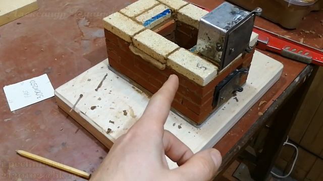 МИНИ ПЕЧЬ 2х3 кирпича отопительная, ДАЧНИК 1 20-25м2 . Разбор бесплатной порядовки. Ч.1\2