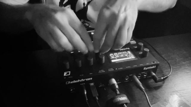 Syntakt Techno смотреть онлайн