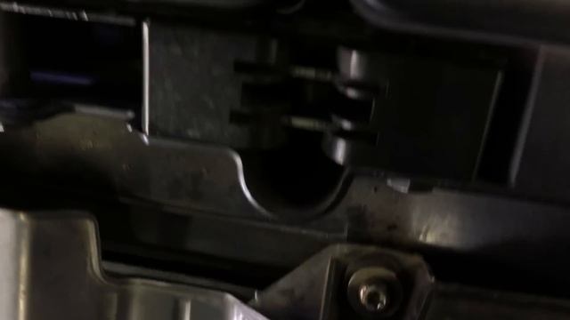 How to open 2006 Audi A4 hood when cable is broken смотреть онлайн