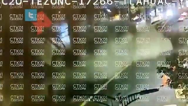 ВИДЕО падения поезда с метромоста в Мехико смотреть онлайн