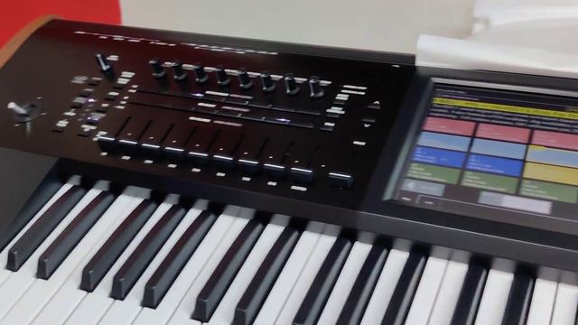 KORG KRONOS 2 PHYSICS AND INDIAN OVER VIEW BY V ROCK AND POP MUSICAL смотреть онлайн