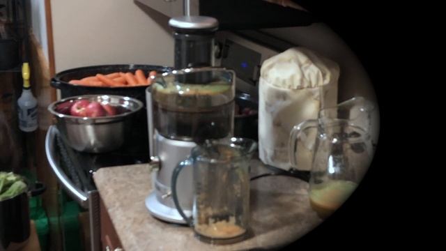 Breville JE98XL Juice Fountain Review and Unboxing смотреть онлайн