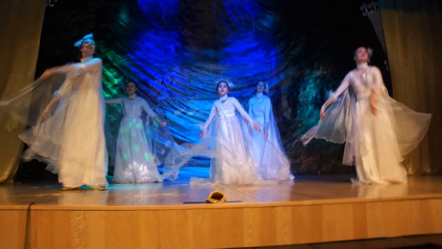 Песня Лебедей из мюзикла «Гадкий Утенок». 2019.