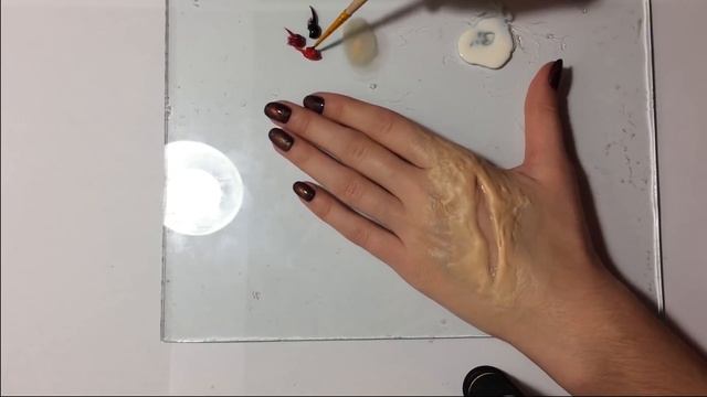 Как сделать РАНУ на руке.Кровавый порез. смотреть онлайн