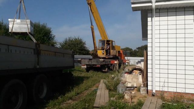 Привезли тротуарную плитку Braer