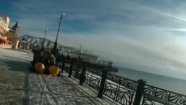 Новогодний банан в Судаке (развлечения в Крыму)