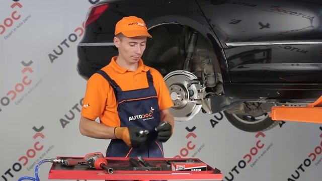Útmutató: VW PASSAT CC 1 Hátsó stabilizátor rúd csere смотреть онлайн