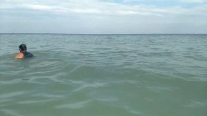 Учимся плавать. Комплекс упражнений в море.