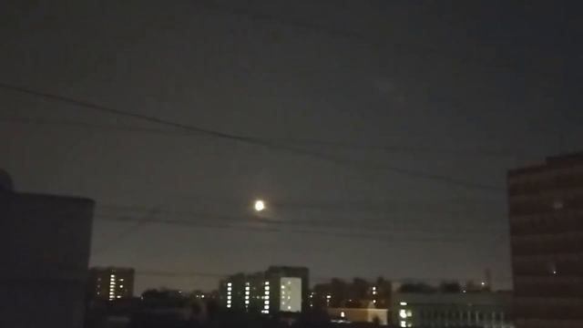 Красивое стихотворение "Луна". Вид из окна, июль 2021 г., город Москва смотреть онлайн