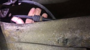 Замена троса ручного тормоза Outlander 1